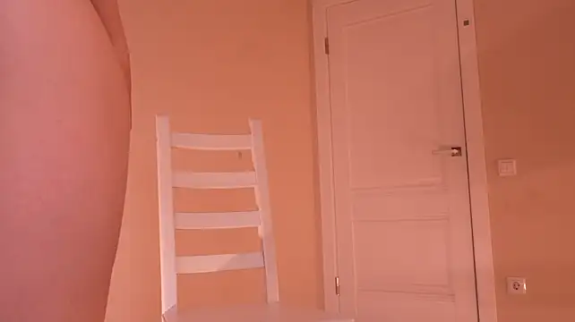 Miablueye élő XXX-chatje