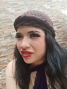 HannaRoussee Adlı Modelin Canlı XXX Sohbeti