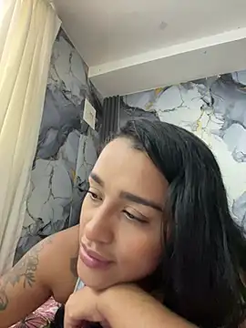 Chat XXX ao vivo de KatalinnaBrown