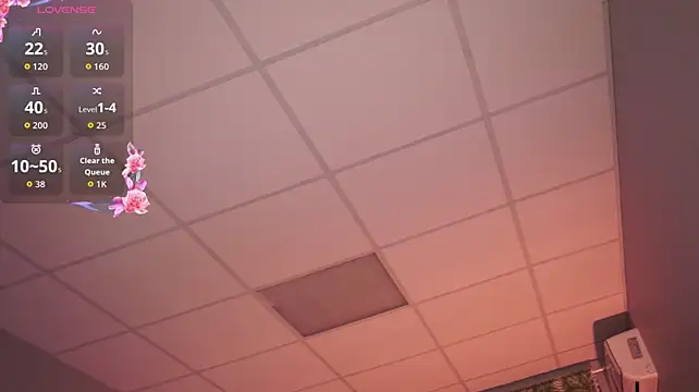 FlexyFox live XXX chat