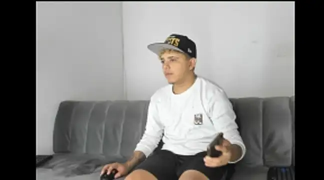 Charlie_Scorpion élő XXX-chatje