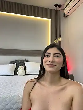 Chat XXX en directo de evelyn_hills