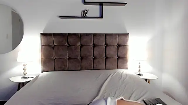 AliceColin live XXX chat