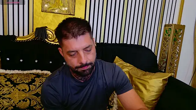 Онлайн чат XXX TommyDum