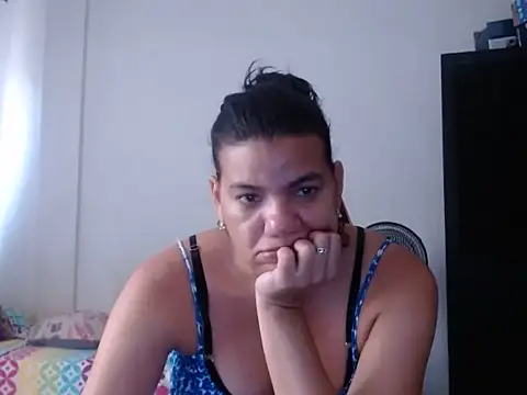 Chatroom XXX en direct de Adriana_0312