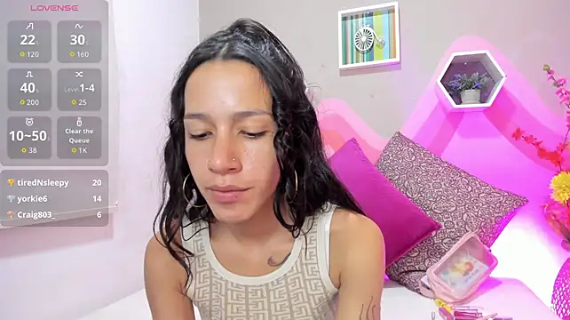 Chat XXX ao vivo de Laskhmi_