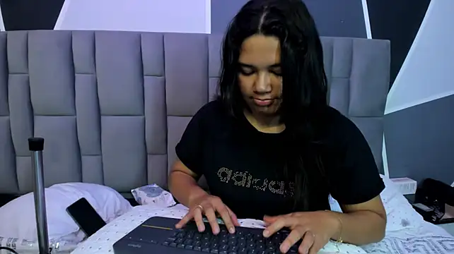 Eimy04 라이브 XXX 채팅
