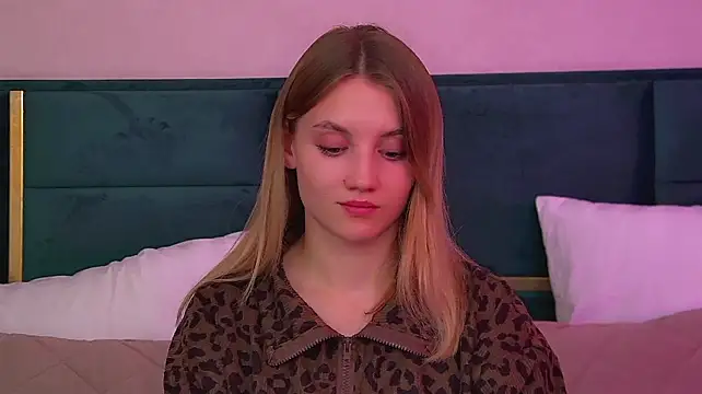 StacyEvances Adlı Modelin Canlı XXX Sohbeti
