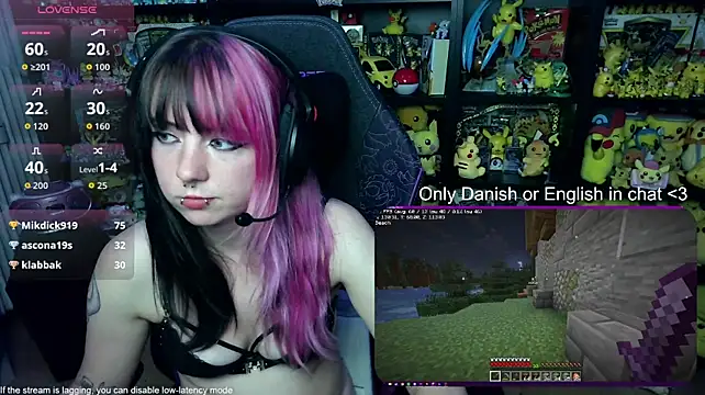 CutieTracer Webcam Show