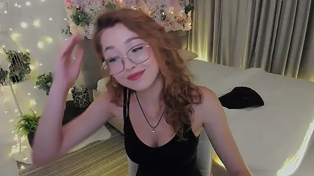 SereneFlame's Live XXX Chat