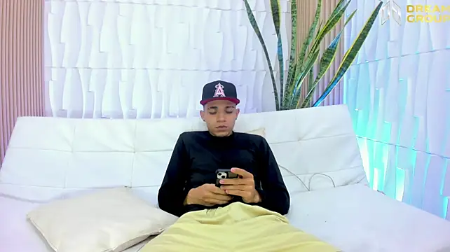 XXX chat uživo modela AmazingPartys
