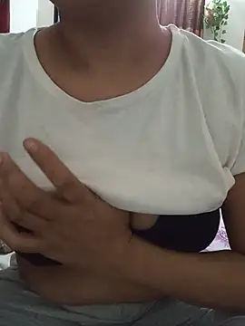 Tanha18's Live XXX Chat