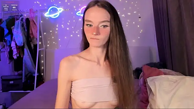 دردشة HottieEVER الجنسية المباشرة