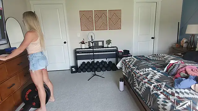 xxyourgirlblair 网络视讯表演