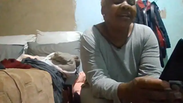 Nicky52's Live XXX Chat