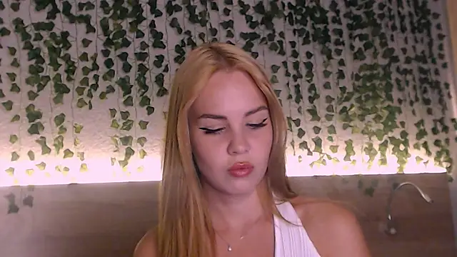 צ'אט XXX בשידור חי של IvyAngel