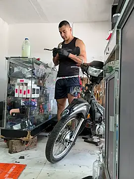 Paul22cm- Webcamshow