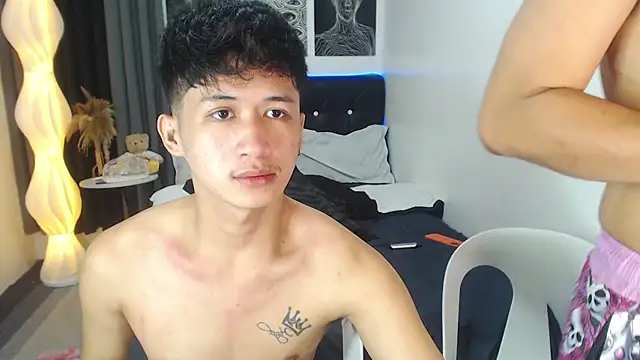 Suckableprince 在線直播表演