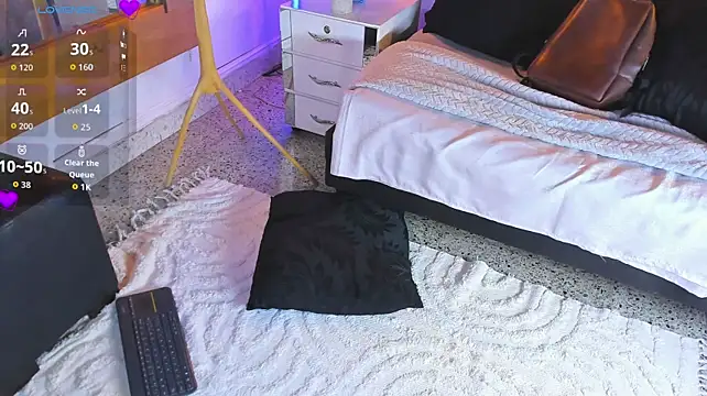 VladHellsing4 Adlı Modelin Canlı XXX Sohbeti