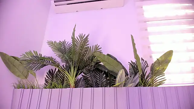 stephanymonroe's Live XXX Chat