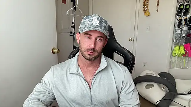 brettmycles28 Шоу с уебкамера