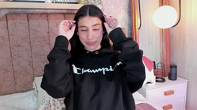 Nanami_ Chat XXX in diretta