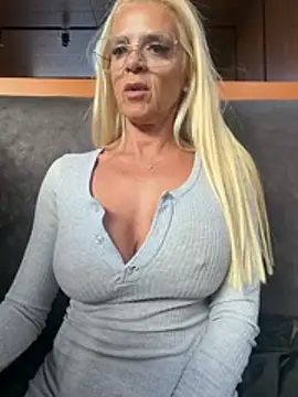 Chat +18 de Reyna63 ao vivo