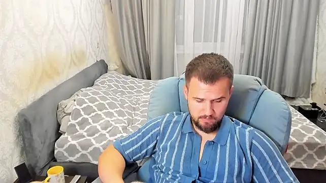 Vladik_b: вебкам-шоу
