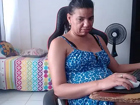 Adriana_0312 Live XXX-Chat