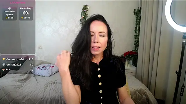 Chatroom XXX en direct de beautiful_moon3