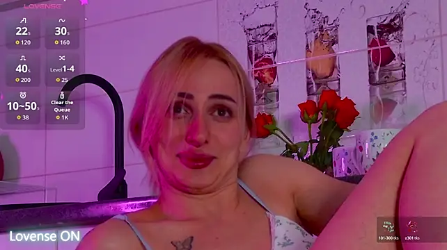 AuraPure's Live XXX Chat