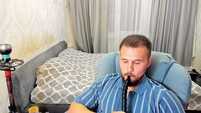 Vladik_b Webcam Show