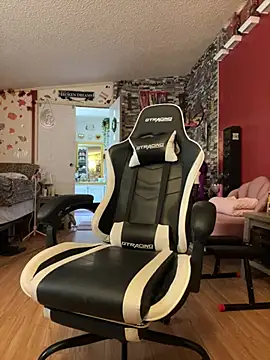 TranSexualJade95 élő XXX-chatje