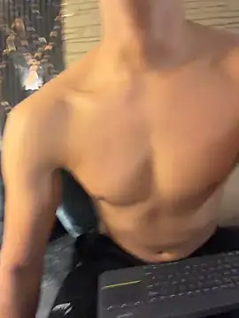 Lander_Cruz's Live XXX Chat