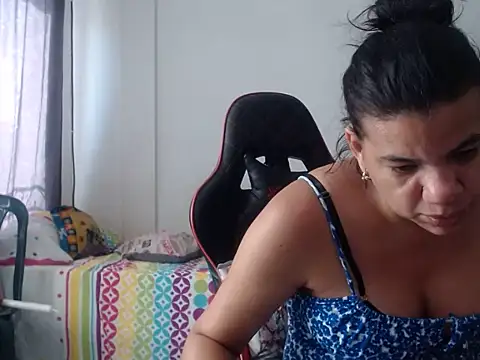 Adriana_0312's Live XXX Chat