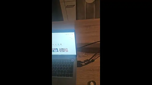 drm4ple3 Live XXX Chat