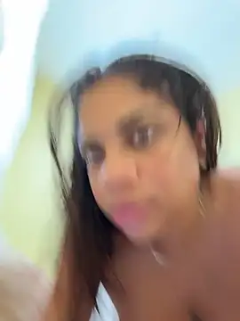 Morenacarioca3 XXX чат на живо