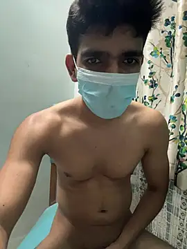 Show modela Naughtytomboy78 na web-kameri