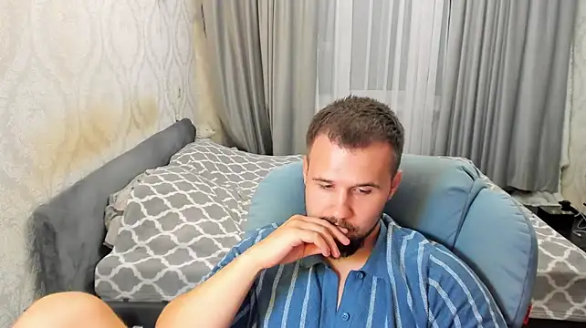 Vladik_b Live XXX-Chat