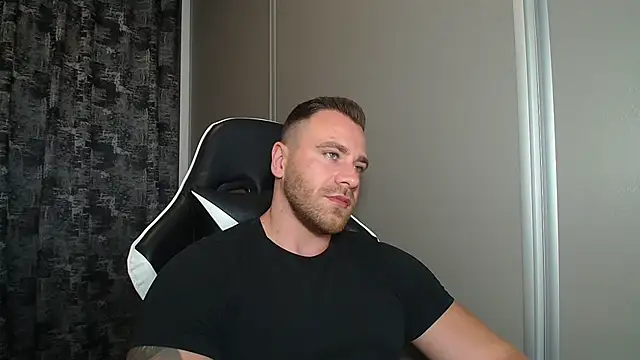 Thori92 Webcam-Show