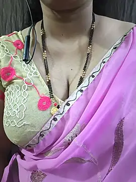 bhuvana_555's Live XXX Chat