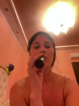 Flossy_Vettie Adlı Modelin Canlı XXX Sohbeti