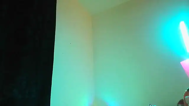 XXX chat uživo modela Guyst049