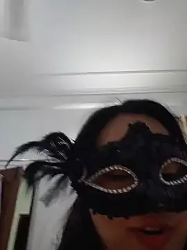 Luv_swara02 Show in webcam