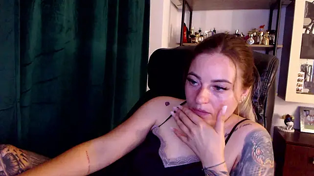 Rania_Stitch Live XXX-chat