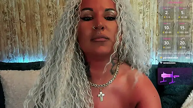 Chat XXX ao vivo de Sierra_Quinn
