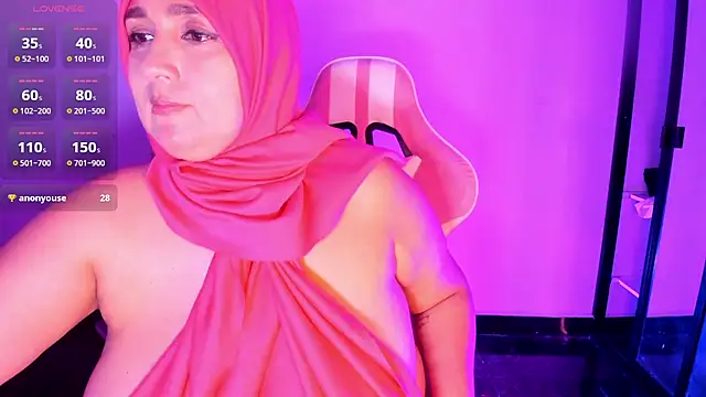 צ'אט XXX בשידור חי של HijabiMilff