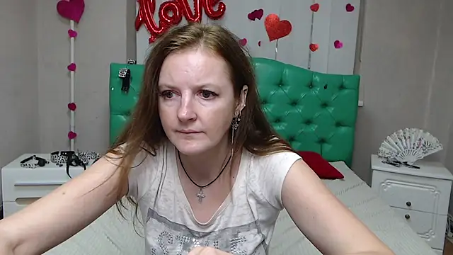 MeganPirs Adlı Modelin Canlı XXX Sohbeti