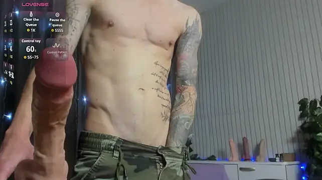 Chat XXX Live James2Inked