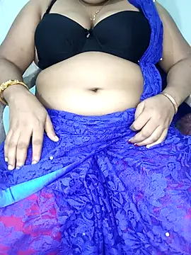 Chat XXX en directo de DESI-DOLLLL